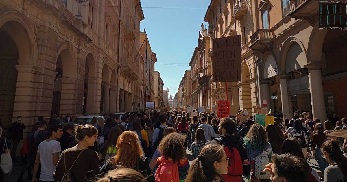 Sono 817 i baresi iscritti all'Universit� di Bologna: ma com'� vivere e studiare in Emilia?